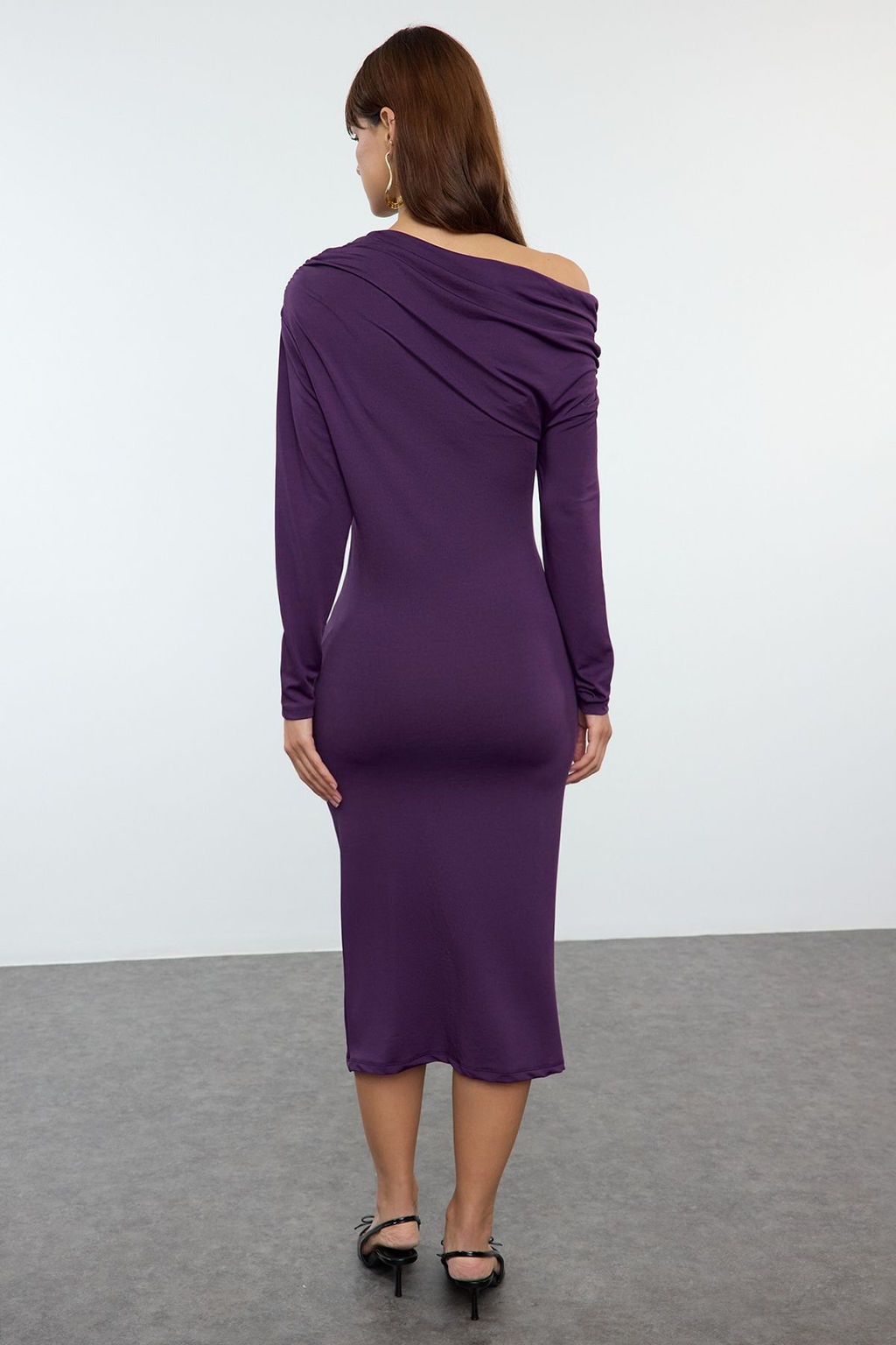 Murdum Fitted/Vucuda Oturan Asimetrik Yaka Midi Orme Elbise TWOAW25EL00457