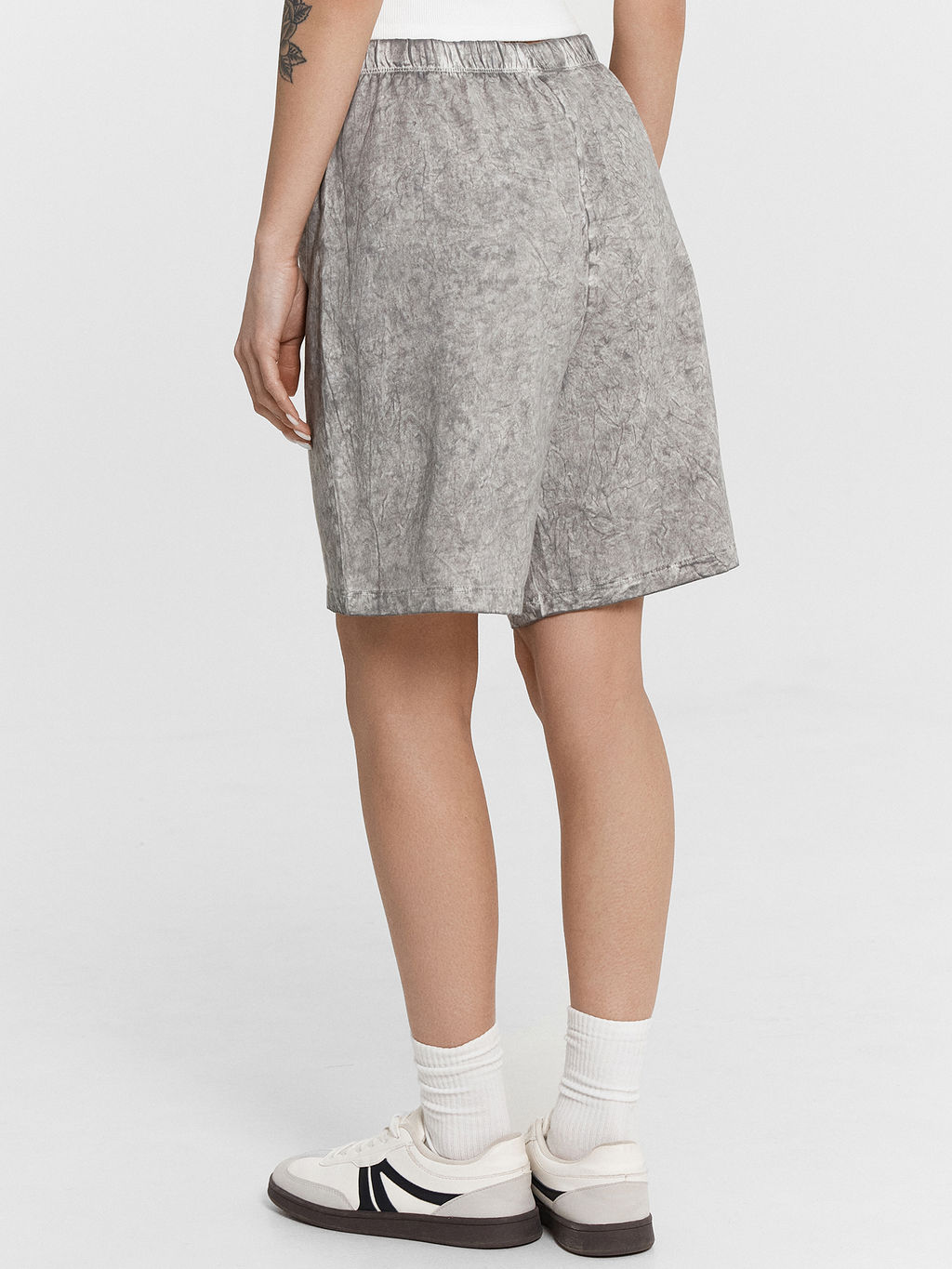 Шорты женские серые с эффектом "варка"