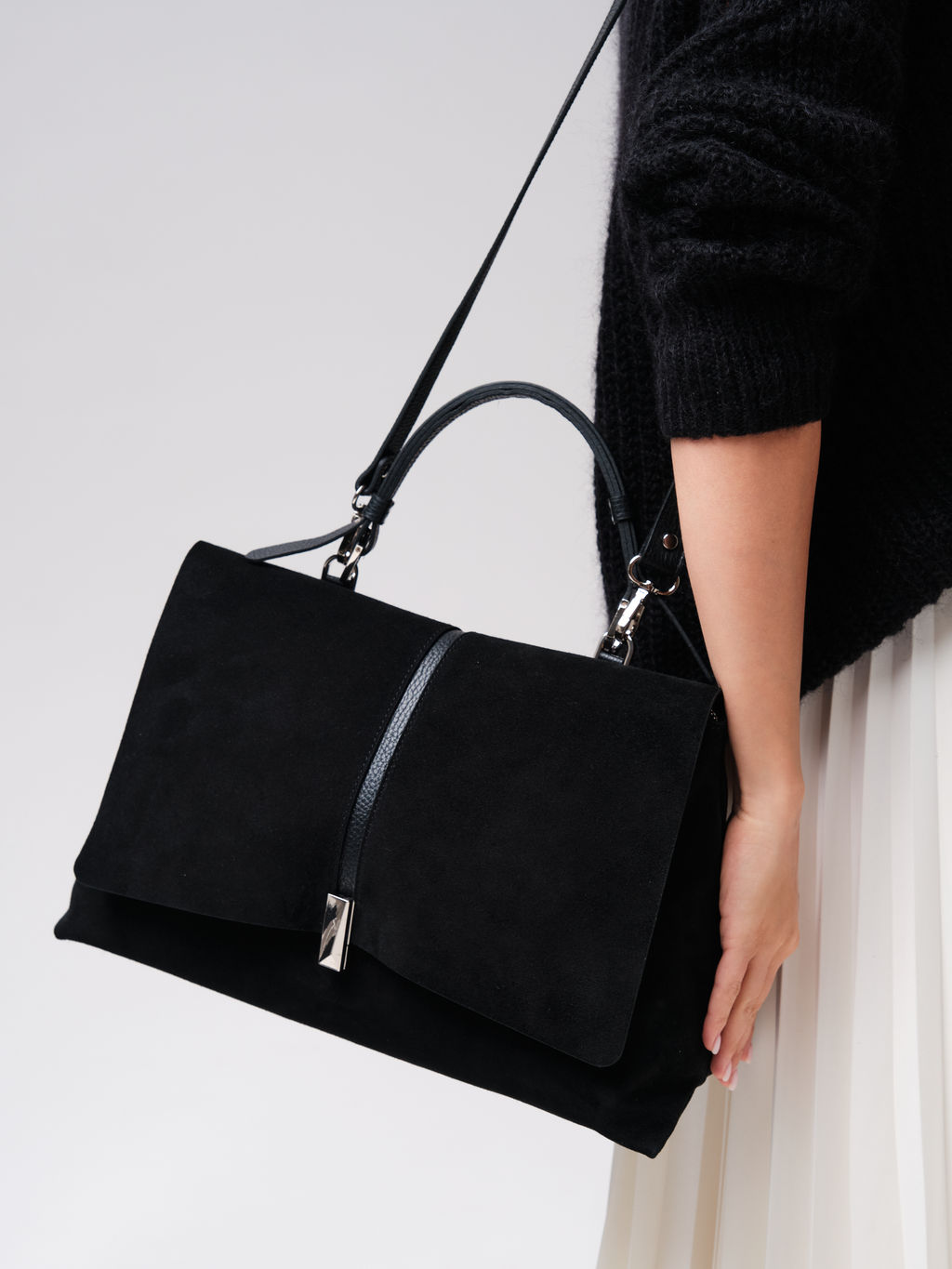 Замшевая сумка сэтчел Colette DBR 31349 черный