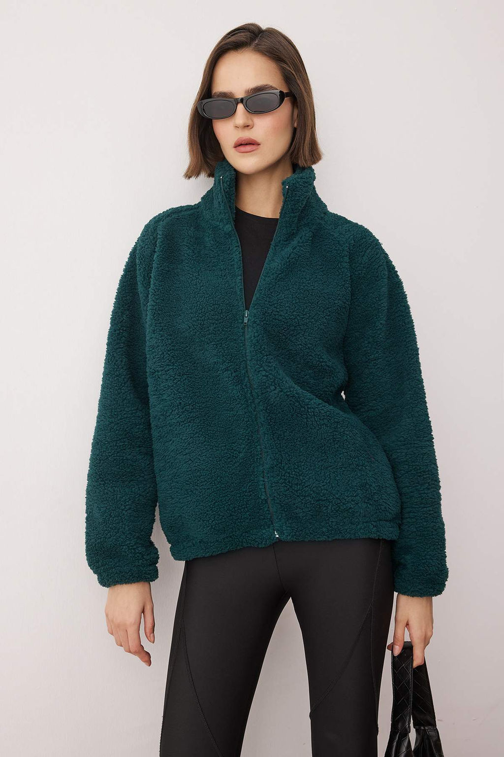 Cok Renkli Soyut Desenli Pelus Oversize/Genis Kal?p Orme Sweatshirt TWOAW26SW00022 - Trendyolmilla фото 5