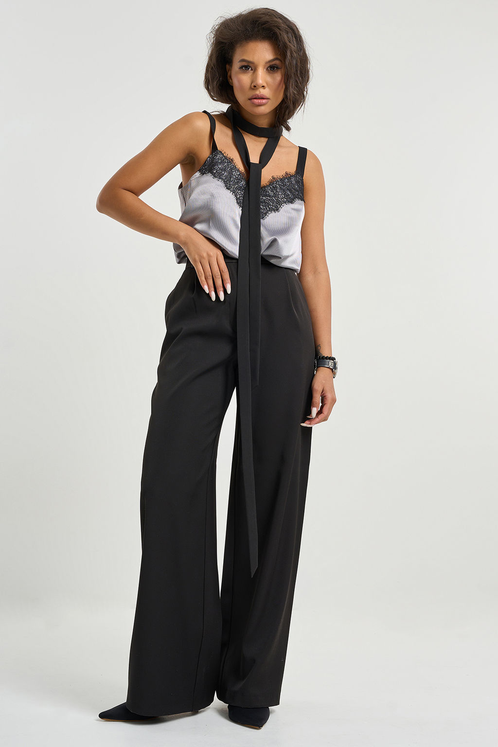 Топ в полоску с кружевной вставкой серый - Fly фото 10