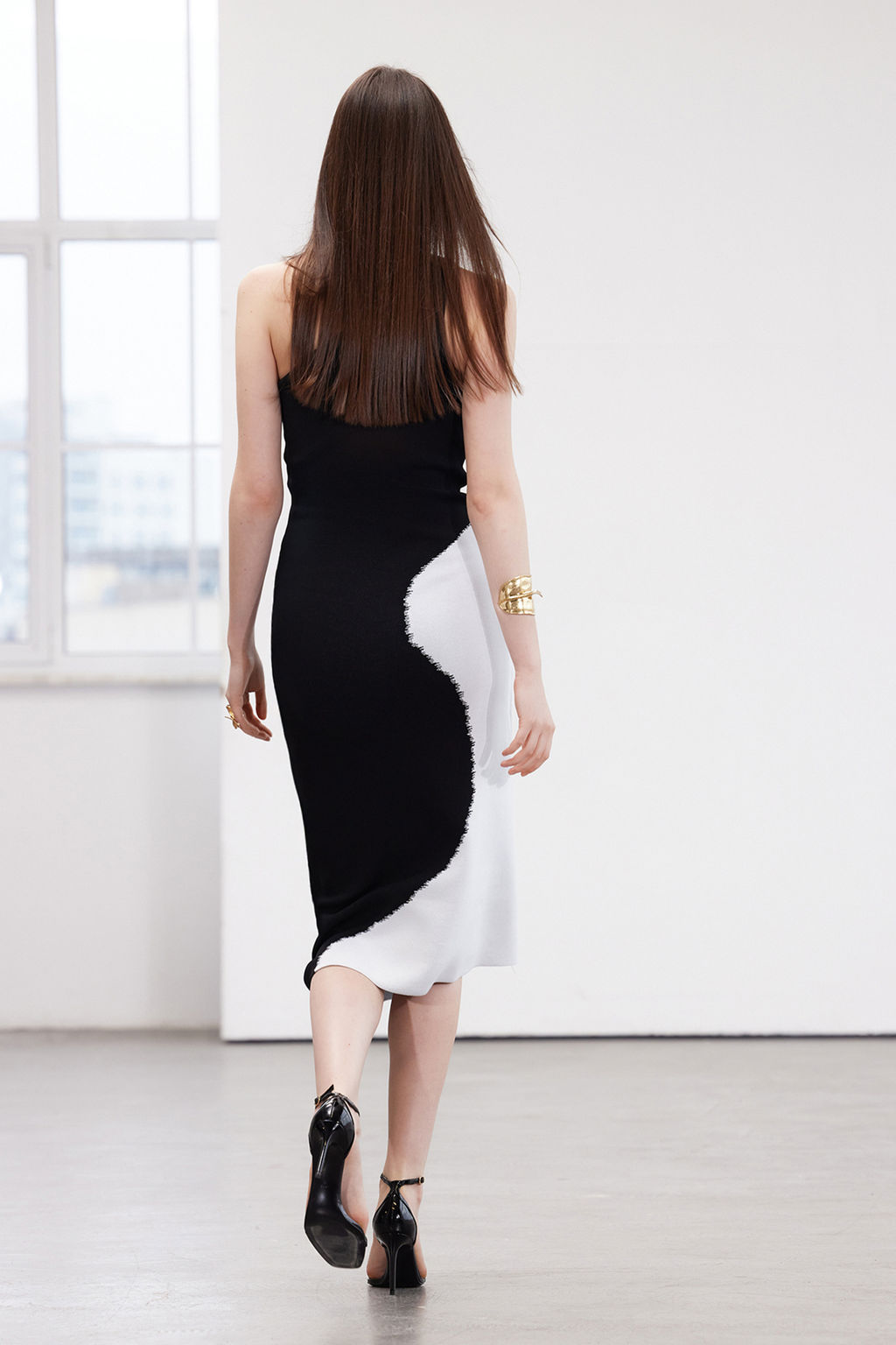 Limited Edition Siyah Maxi Triko Asimetrik Yaka Elbise TWOSS24EL00462