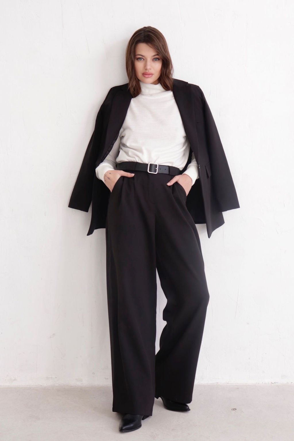 11366 Костюм брючный чёрный - Martichelli фото 4