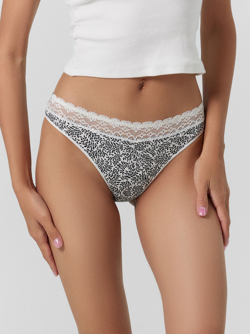 Трусы женские Mark Formelle слипы хлопок с эластаном веточки на молочном  фото 2