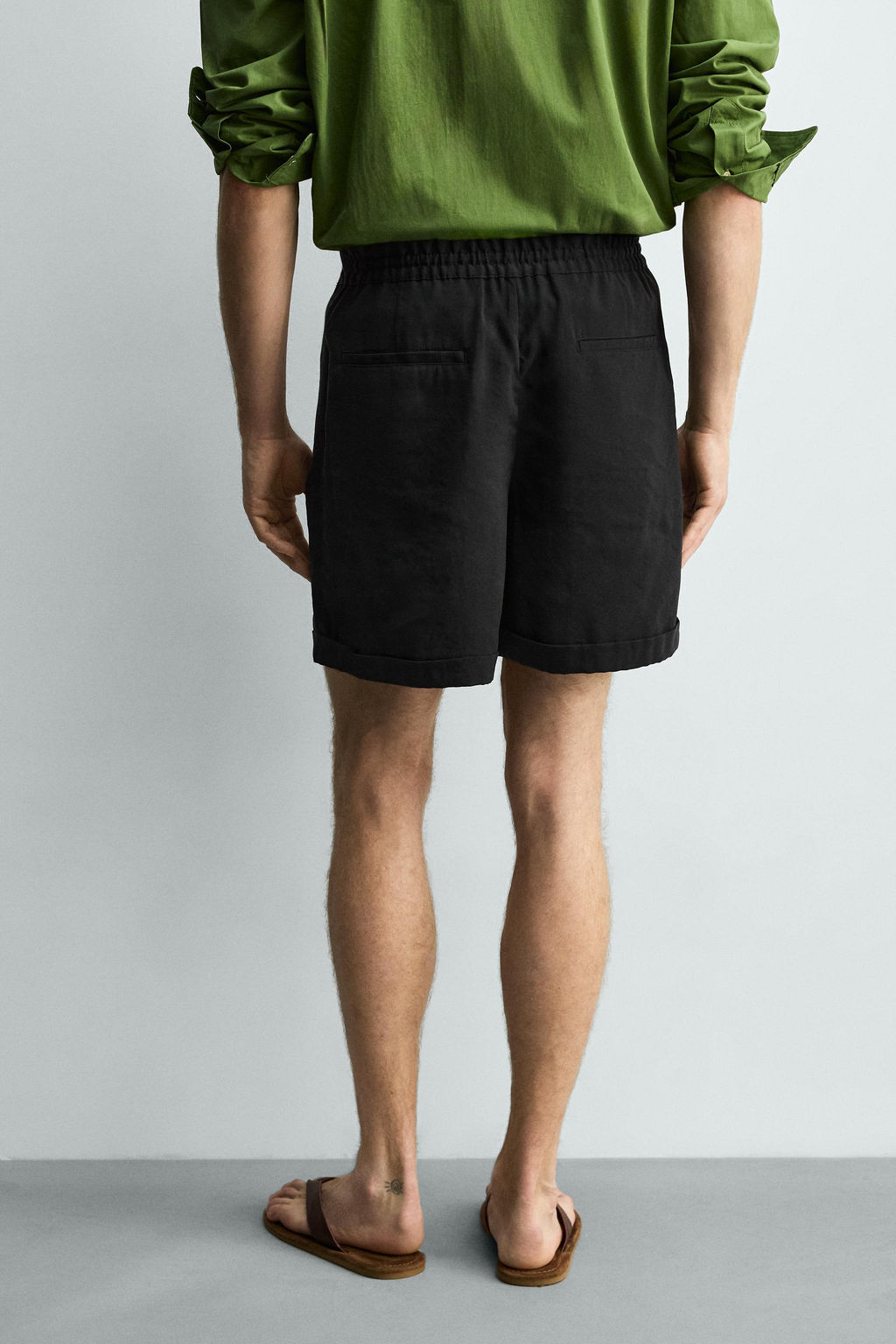 BERMUDA FLUIDA RELAXED FIT / Negro - Zara фото 3