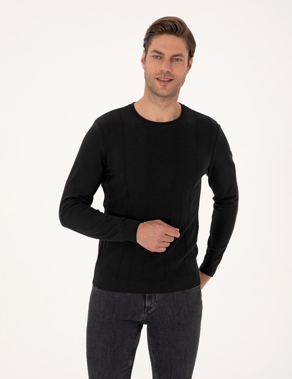 Siyah Slim Fit Bisiklet Yaka Triko Kazak