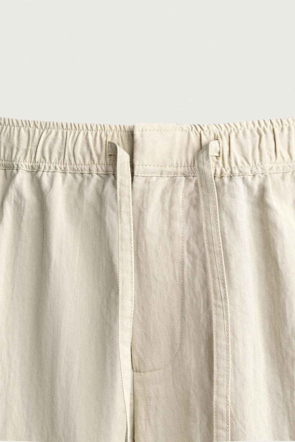PANTAL?N T?CNICO RELAXED FIT EFECTO ARRUGADO / Beige - Zara фото 8