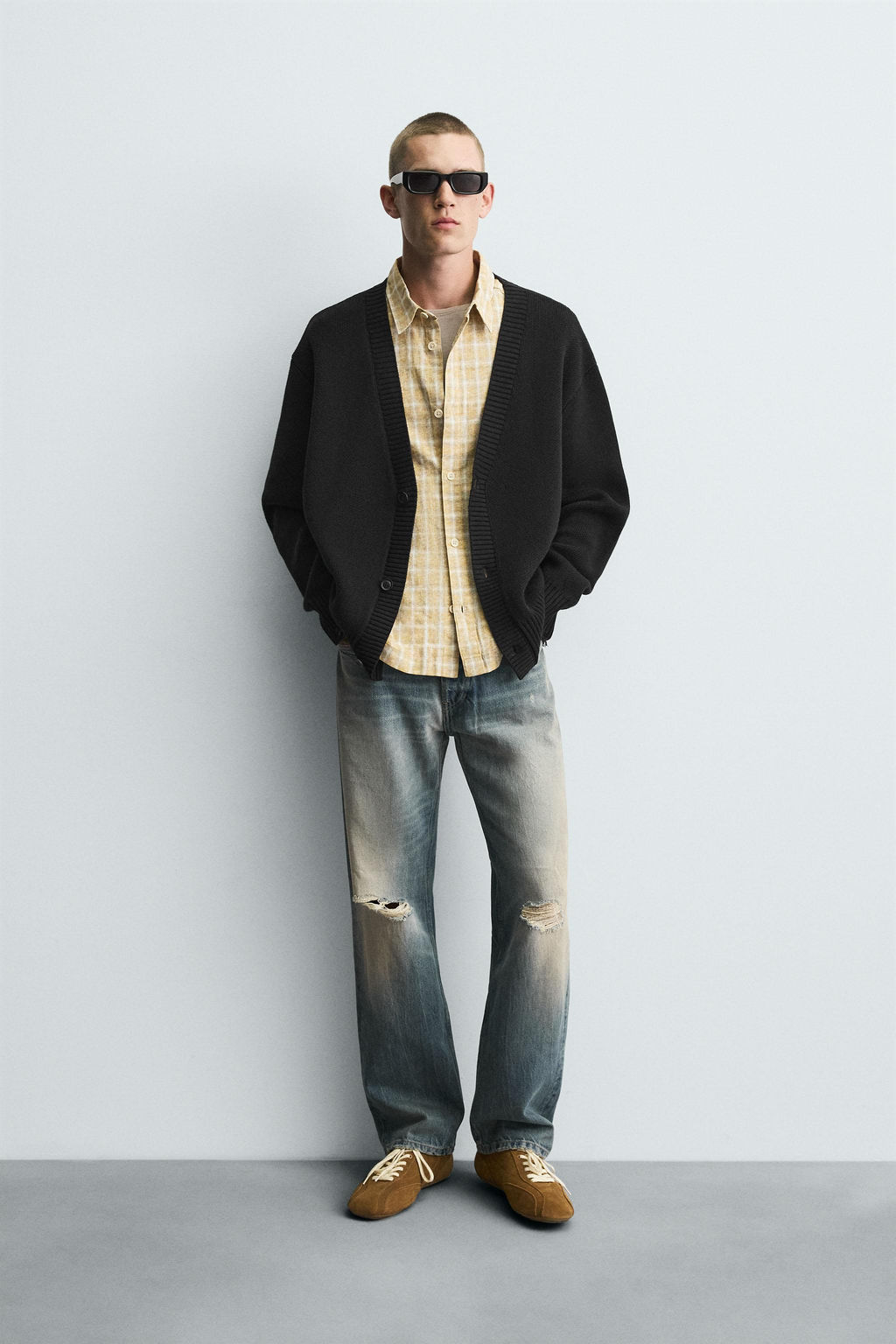 CARDIGAN WITH DISTRESSED RIBBED TRIMS