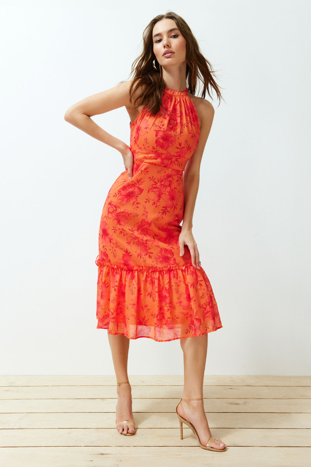 TRENDYOLMILLA Lacivert Cicek Desenli A Kesim Halter Yaka Astarl? Midi Dokuma Elbise TWOSS19LJ0200  фото 2