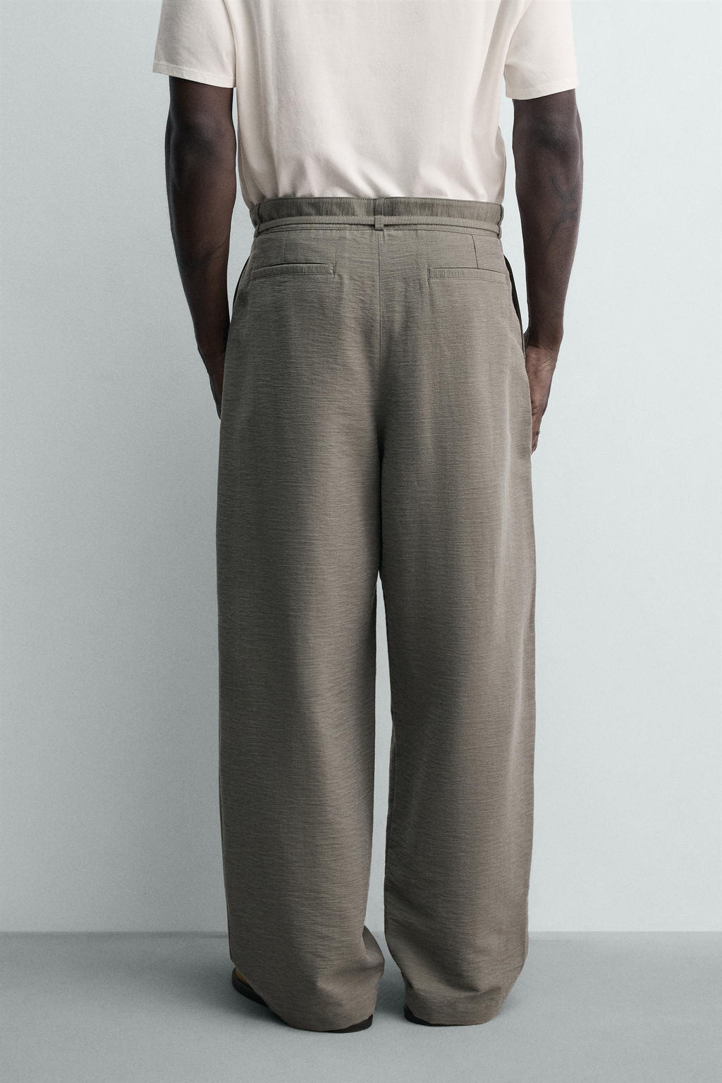 PANTAL?N BALLOON FIT PLIEGUES CINTUR?N / Verde gris - Zara фото 3