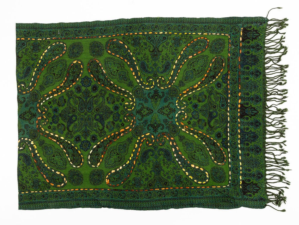 Палантин с вышивкой (шерсть вареная) № Тк906/166 - Ганг фото 2