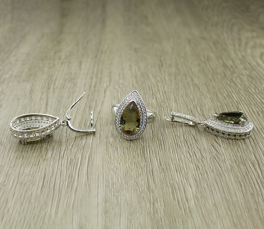 Комплект "Султан-30", султанит, покрытие родий, размеры кольца: 17, 18, 19, 20