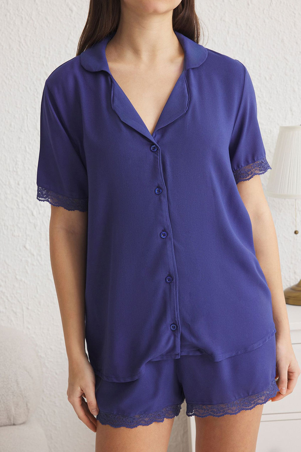 Trendyolmilla Siyah Dantelli Viskon Sortlu Dokuma Pijama Tak?m? THMSS24PT00181  фото 16