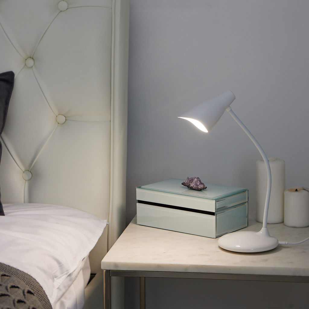 TLD-559 Ivory/LED/280Lm/5000K/Dimmer Светильник настольный, 3W. Сенсорный выключатель. Белый. ТМ Uniel
