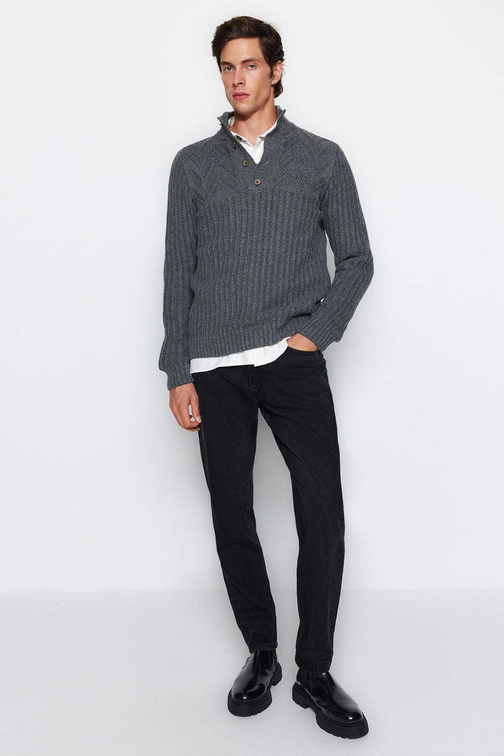 TRENDYOL MAN Ekru Unisex Regular Fit Yunlu Yar?m Bal?kc? Dugmeli Triko Kazak TMNAW22KZ0327 - Trendyolmilla фото 2