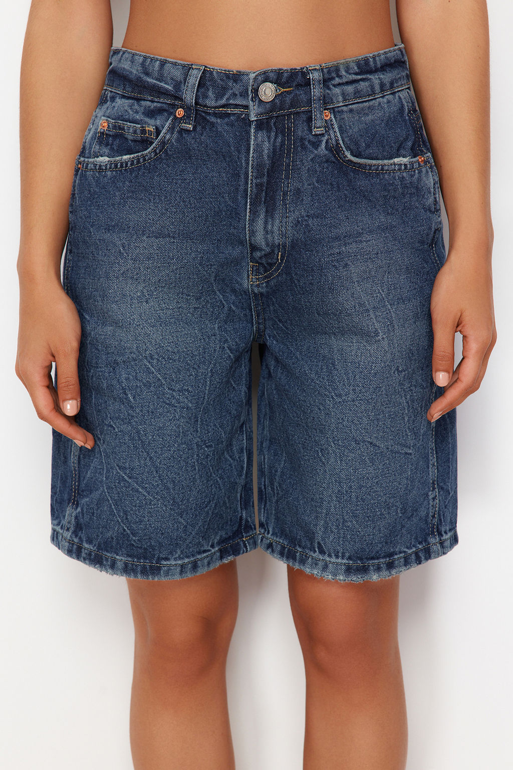 Koyu Mavi More Sustainable Yuksek Bel Denim Bermuda TWOSS24SR00177 - Trendyolmilla фото 4