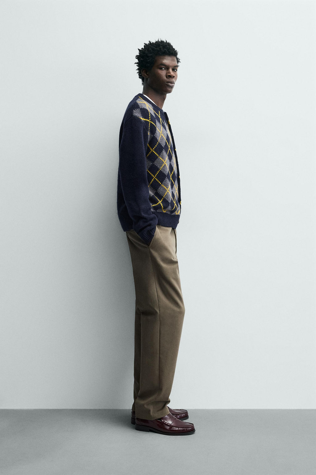 PANTAL?N STRAIGHT FIT ESTRUCTURA / Tostado - Zara фото 4