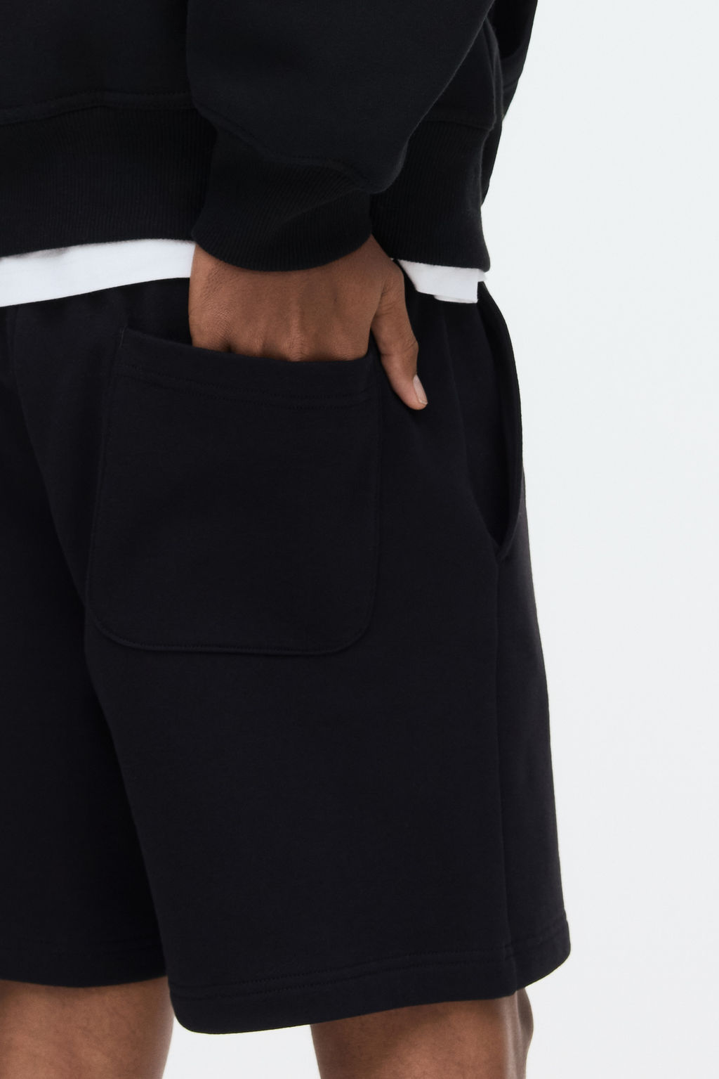 Pantal?n corto en sudadera Regular Fit - H&m фото 10