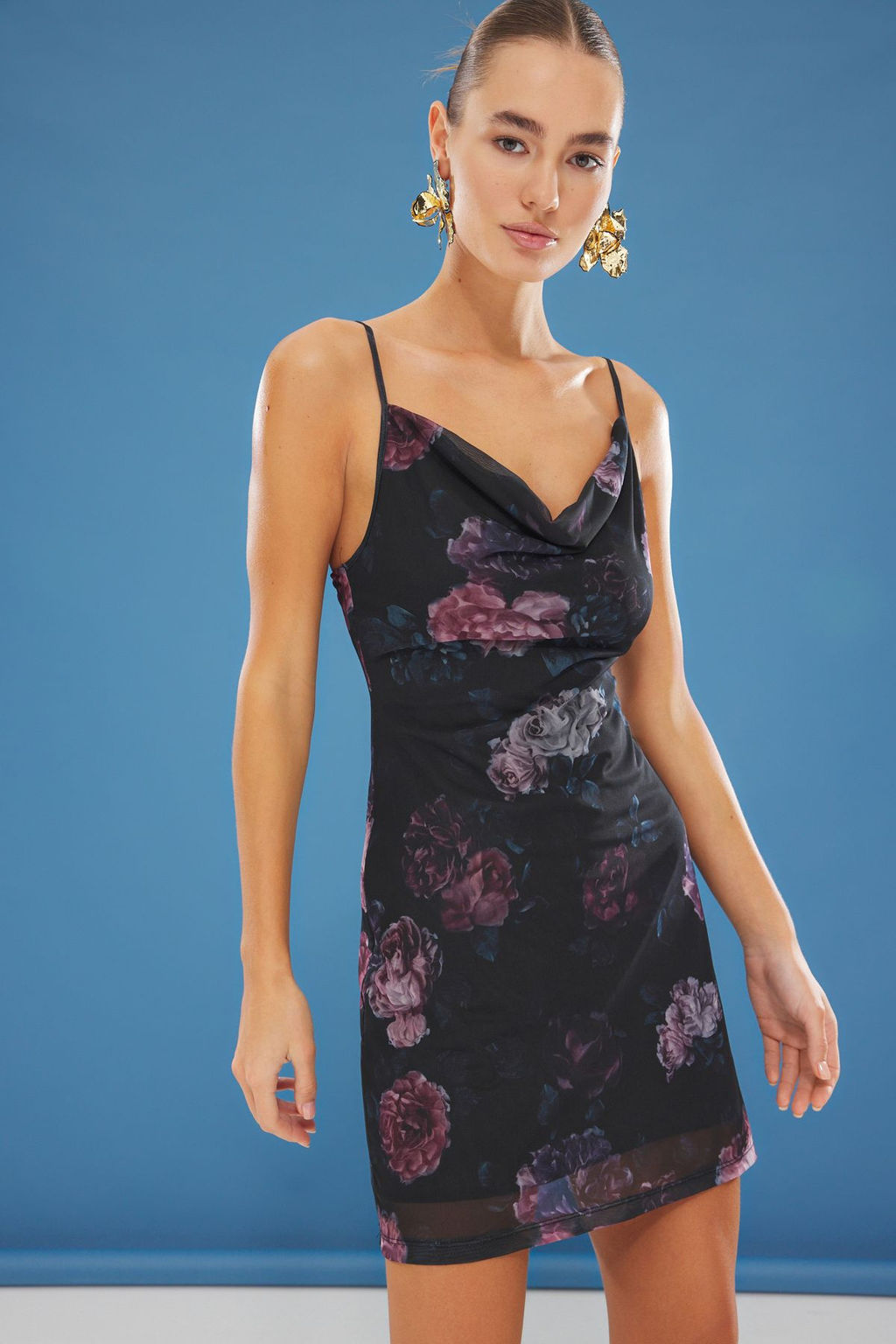 TRENDYOLMILLA Siyah Ask?l? Cicek Bask?l? Tul Degaje Yaka Skater/Belden Ac?lan Mini Orme Elbise TWOSS25EL00380  фото 2