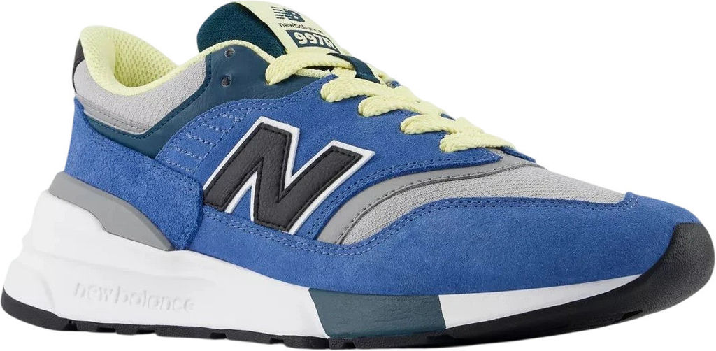 Кроссовки взрослые