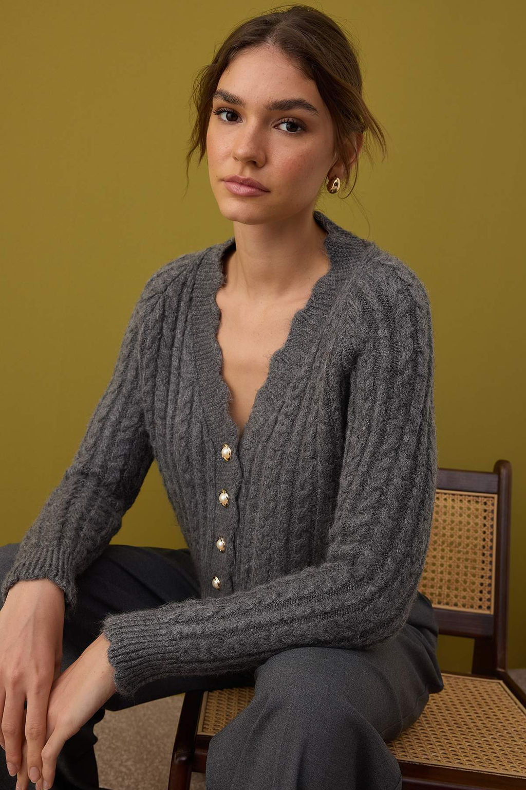 Antrasit Yumusak Dokulu Inci Dugme Detayl? Crop Triko H?rka TWOAW26HI00185