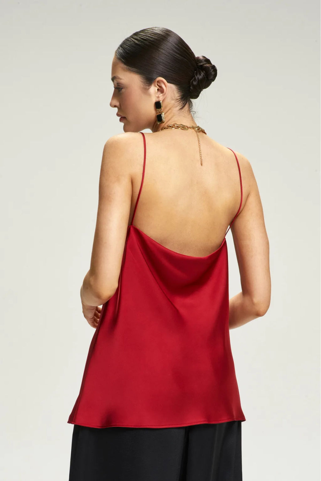 Топ на тонких бретелях Red