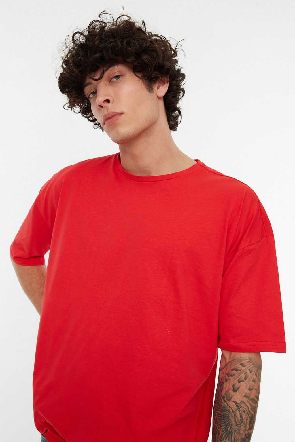TRENDYOL MAN Siyah Oversize/Genis Kesim Basic %100 Pamuklu T-Shirt TMNSS22TS0318 - Trendyolmilla фото 4
