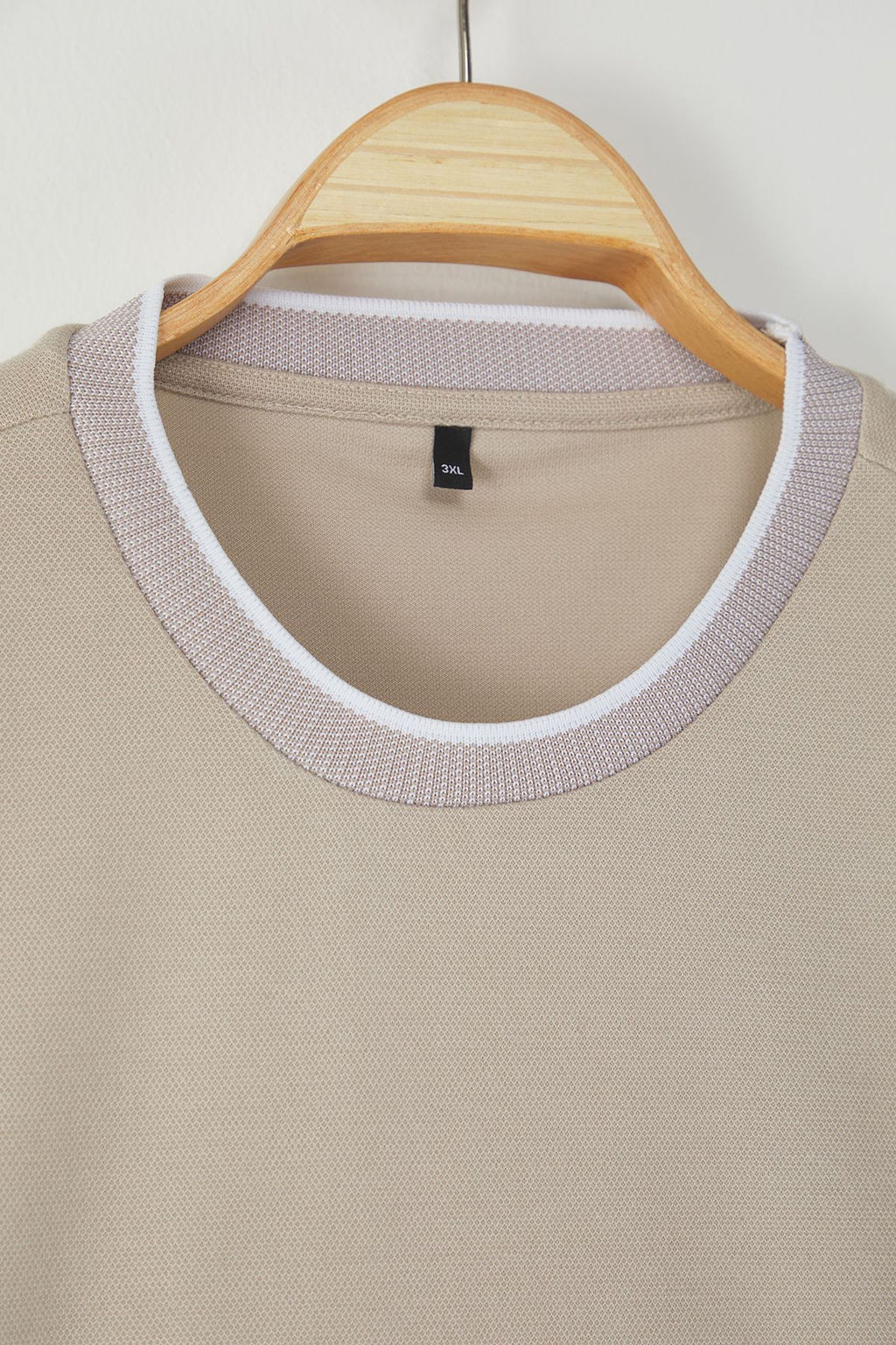 Buyuk Beden Tas Oversize/Genis Kesim Triko Bantl? Dokulu Pike T-Shirt TMNSS25BF00021