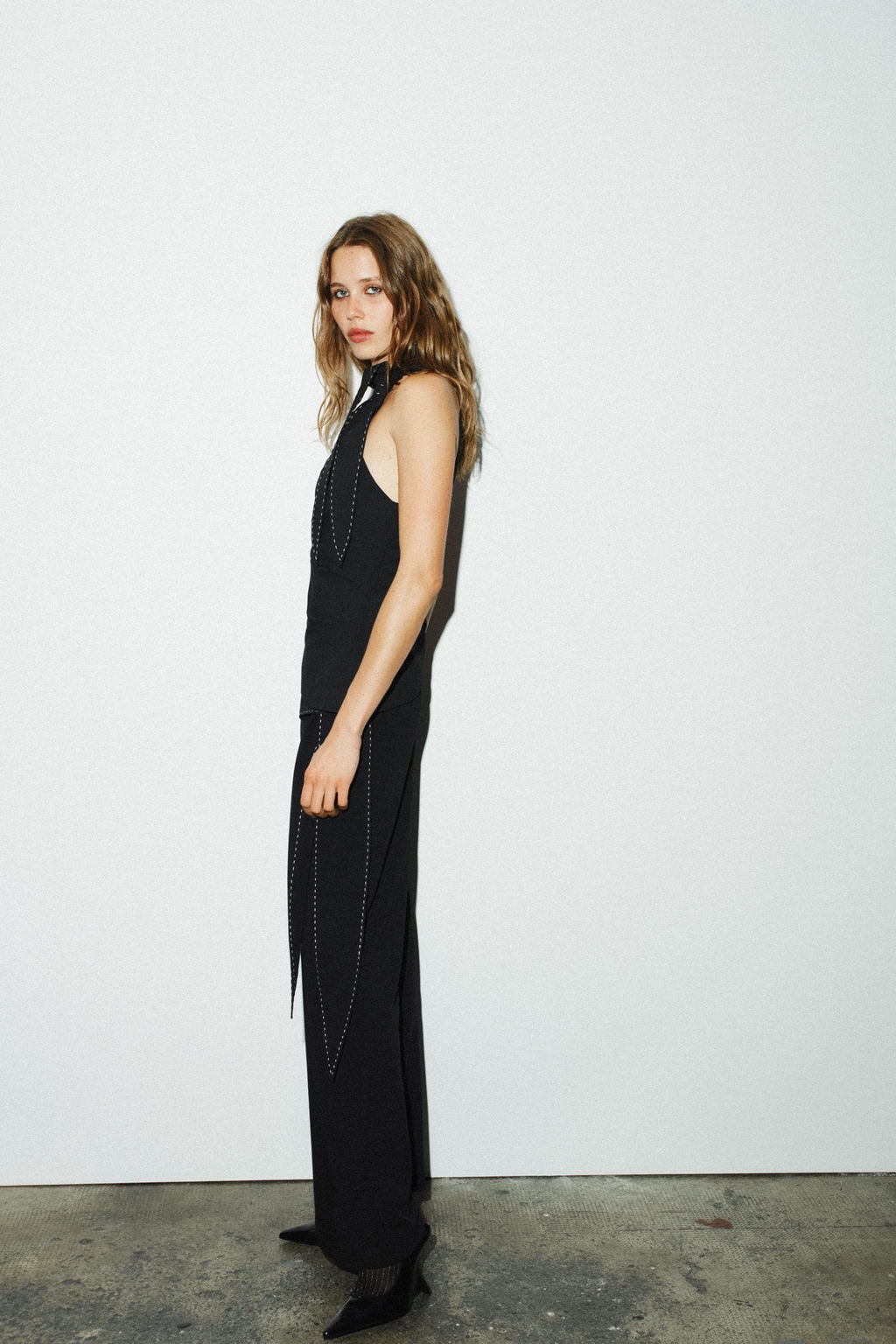 TOP WITH KNOT AND TOPSTITCHING - Zara фото 4