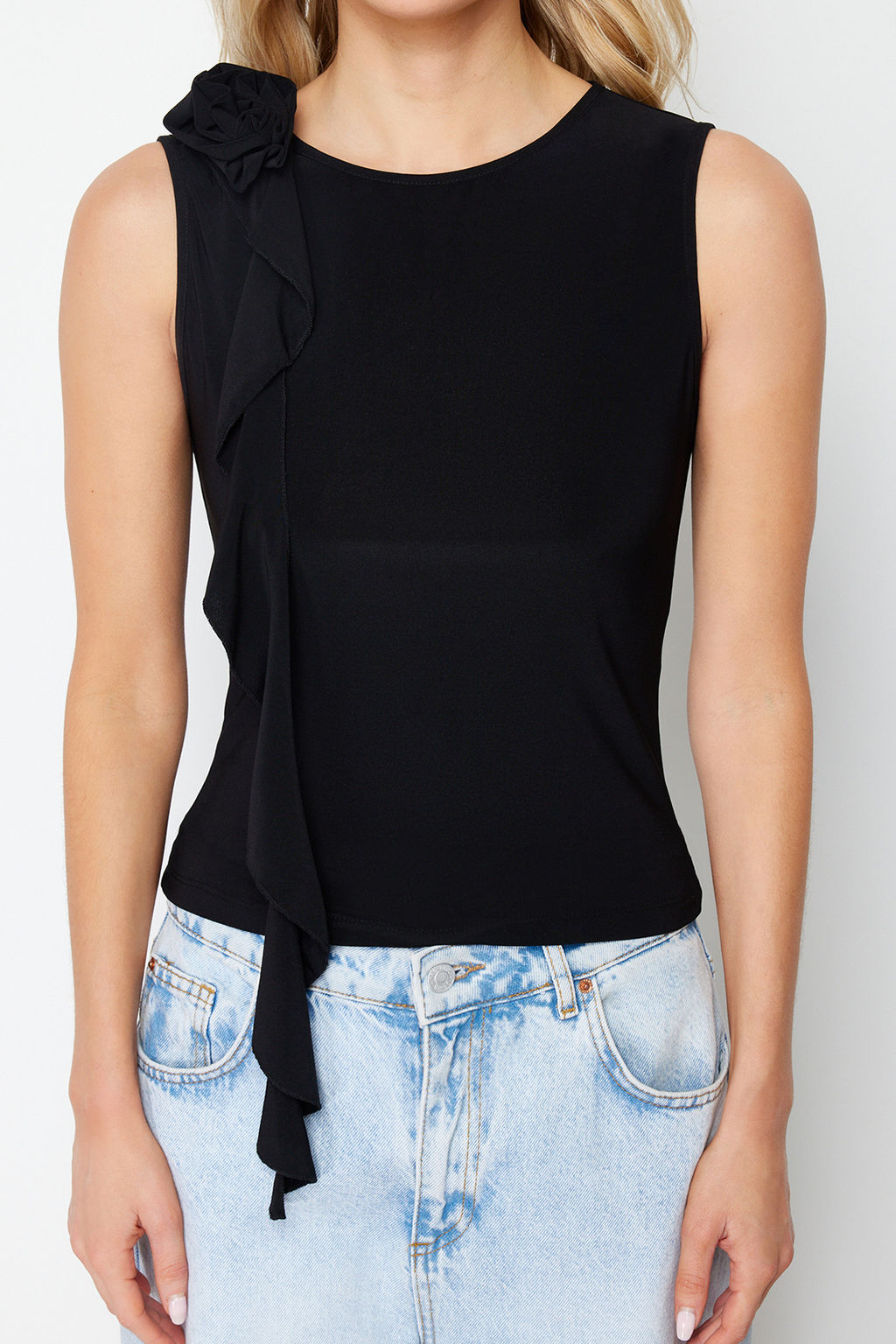 Trendyolmilla Yag Yesili Gul Aksesuar Detayl? F?rf?rl? Esnek Regular Orme Bluz TWOSS24BZ00200 фото 4