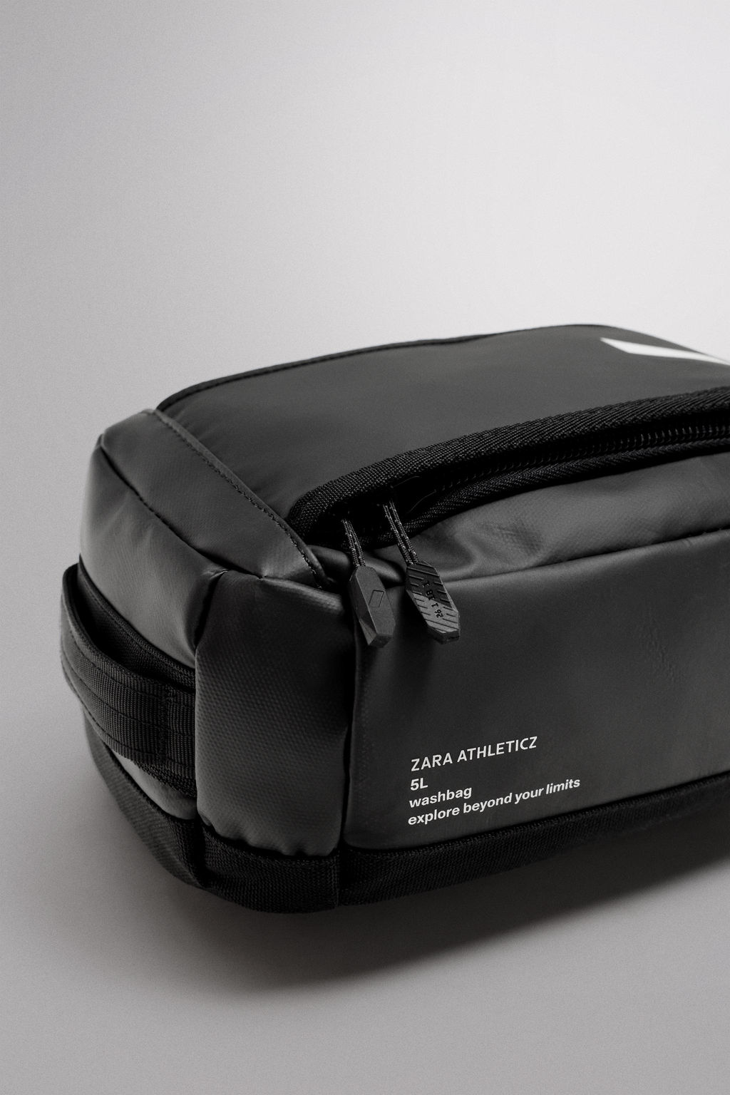 SPORTS TOILETRY BAG - Zara фото 3