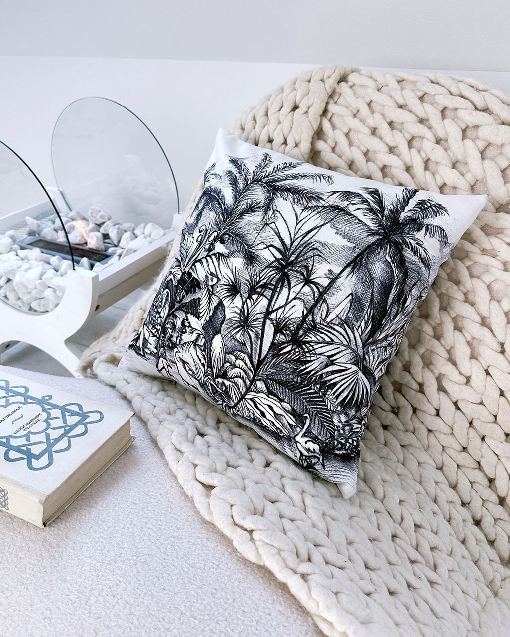 Декоративная наволочка P012