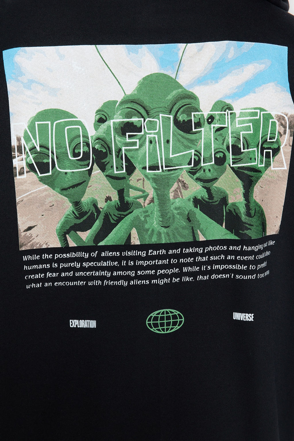 Siyah Oversize/Genis Kesim Kapusonlu Uzay Bask?l? Ici Polar/S?cak Tutan Sweatshirt TMNAW24SW00095