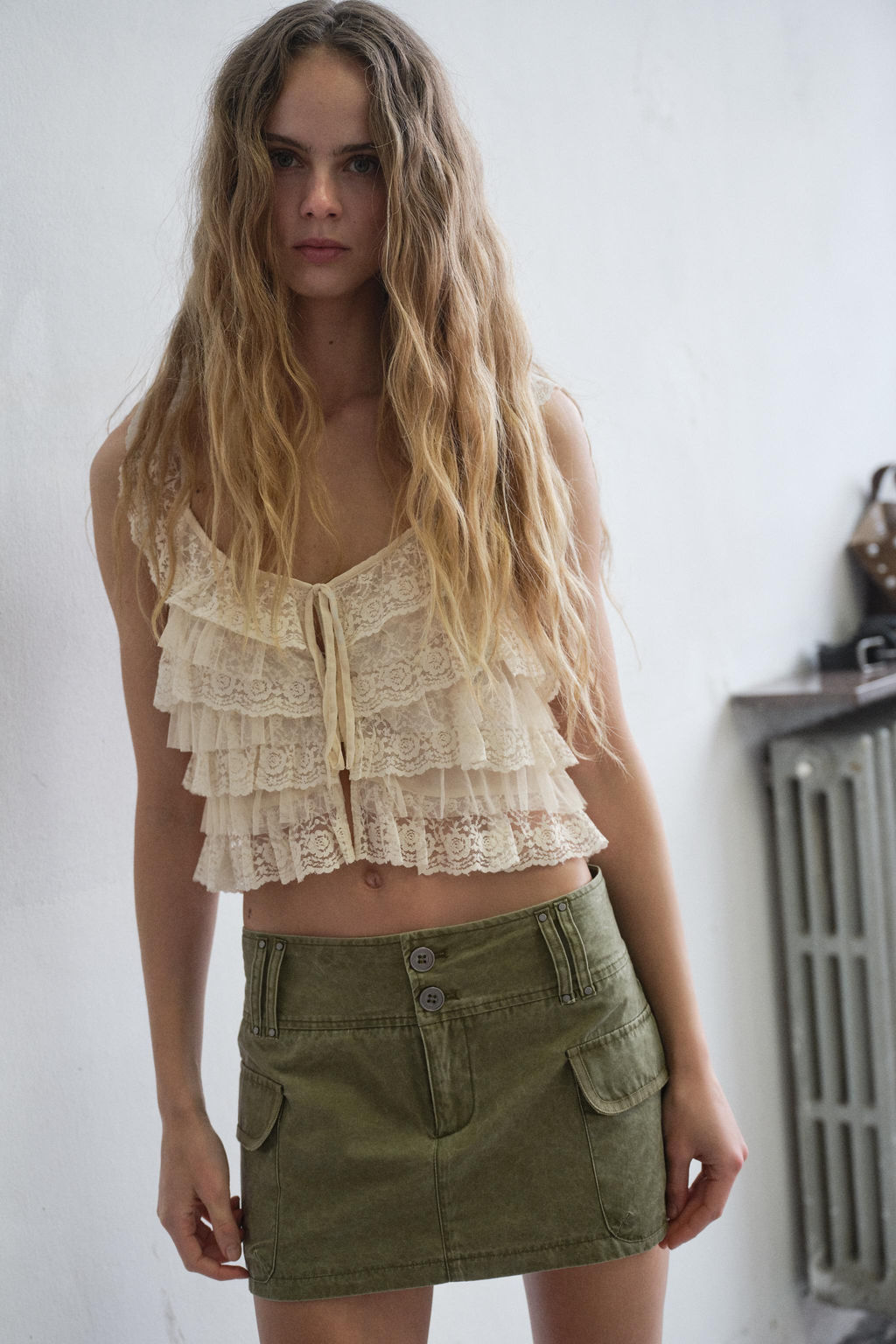 TOP VOLANTES ENCAJE / Crudo - Zara фото 2