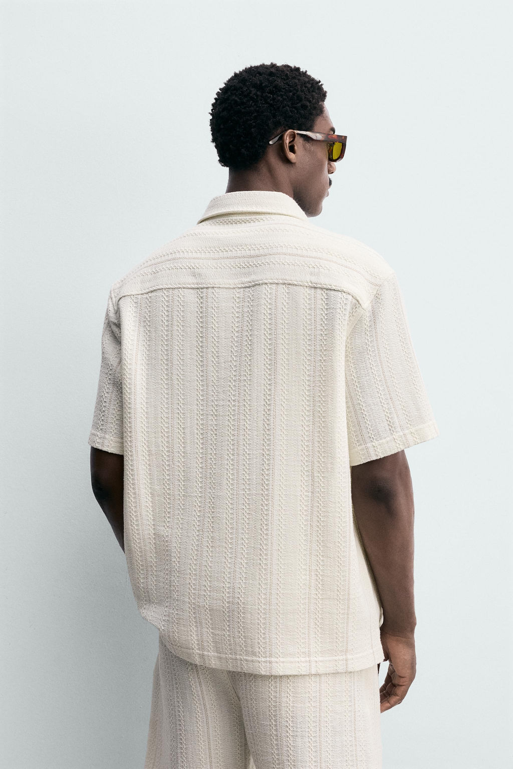 CAMISA REGULAR FIT ESTRUCTURA / Crudo - Zara фото 3