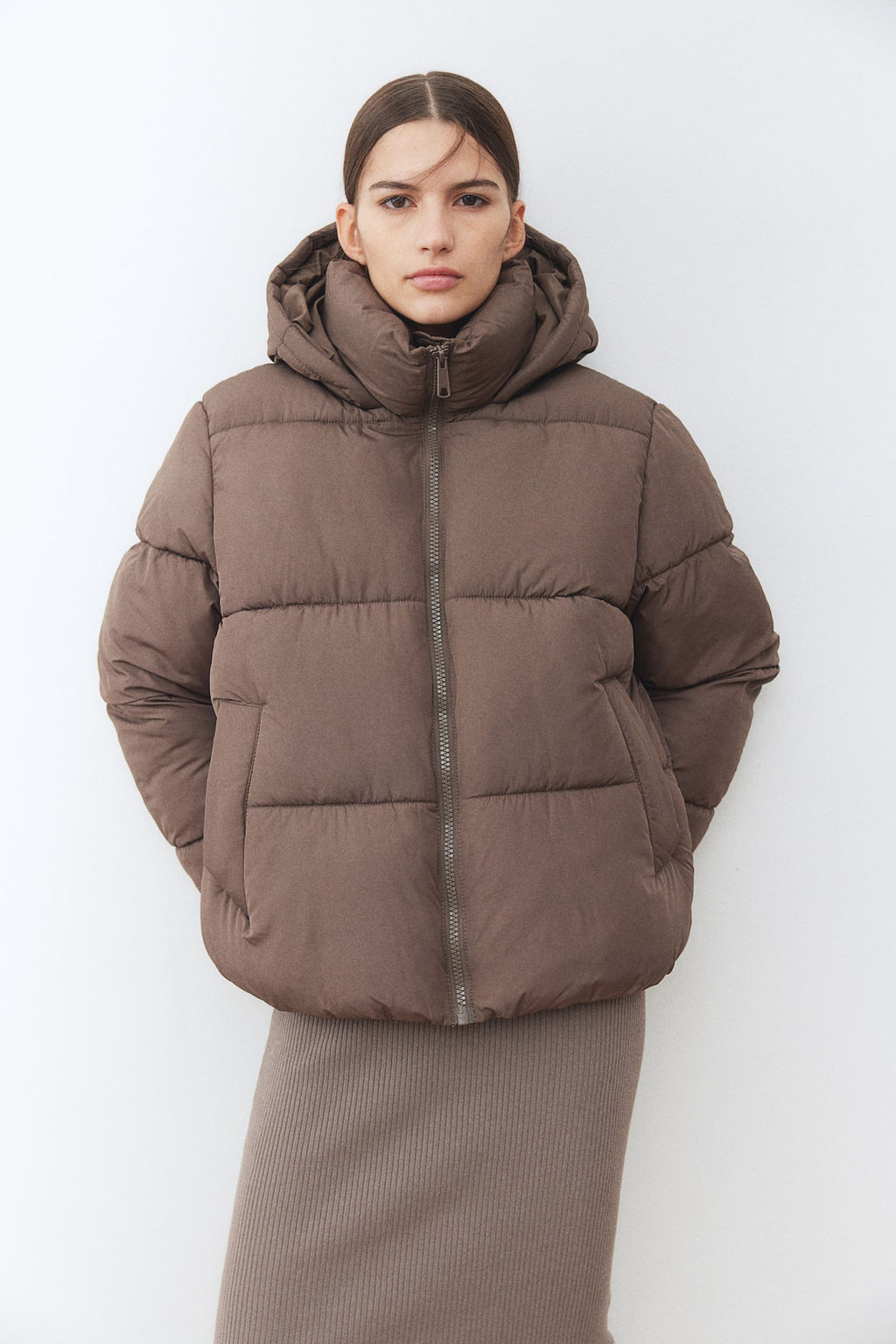 Chaqueta puffy con capucha - H&m фото 4