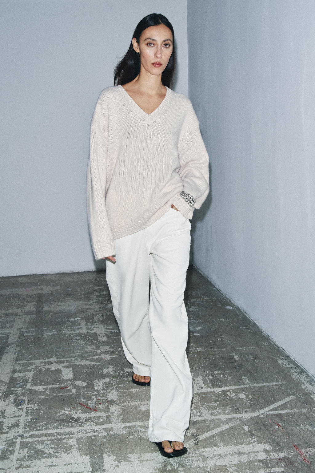 OVERSIZED WOOL AND CASHMERE SWEATER - Zara фото 5