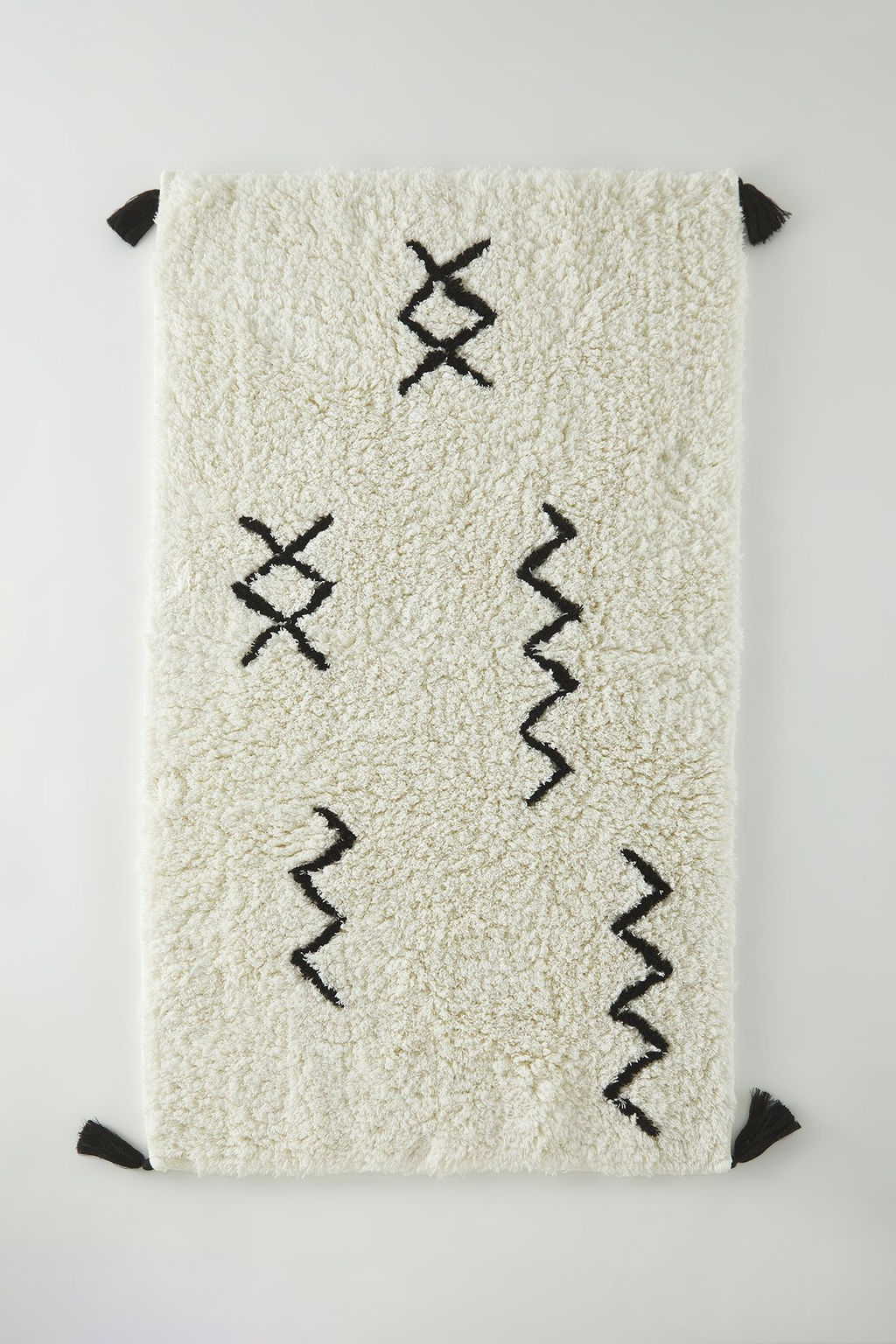 Trendyolmilla Home Puskul Detayl? Desenli Tekli Banyo Paspas? 60x100cm TPHSS25BPS00014