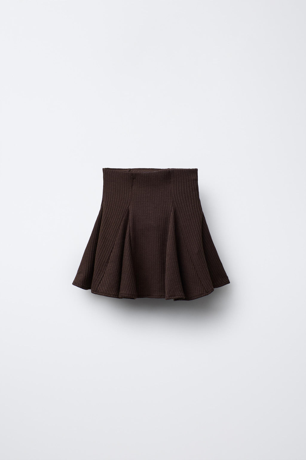 RUFFLED RIBBED BERMUDA SKORT