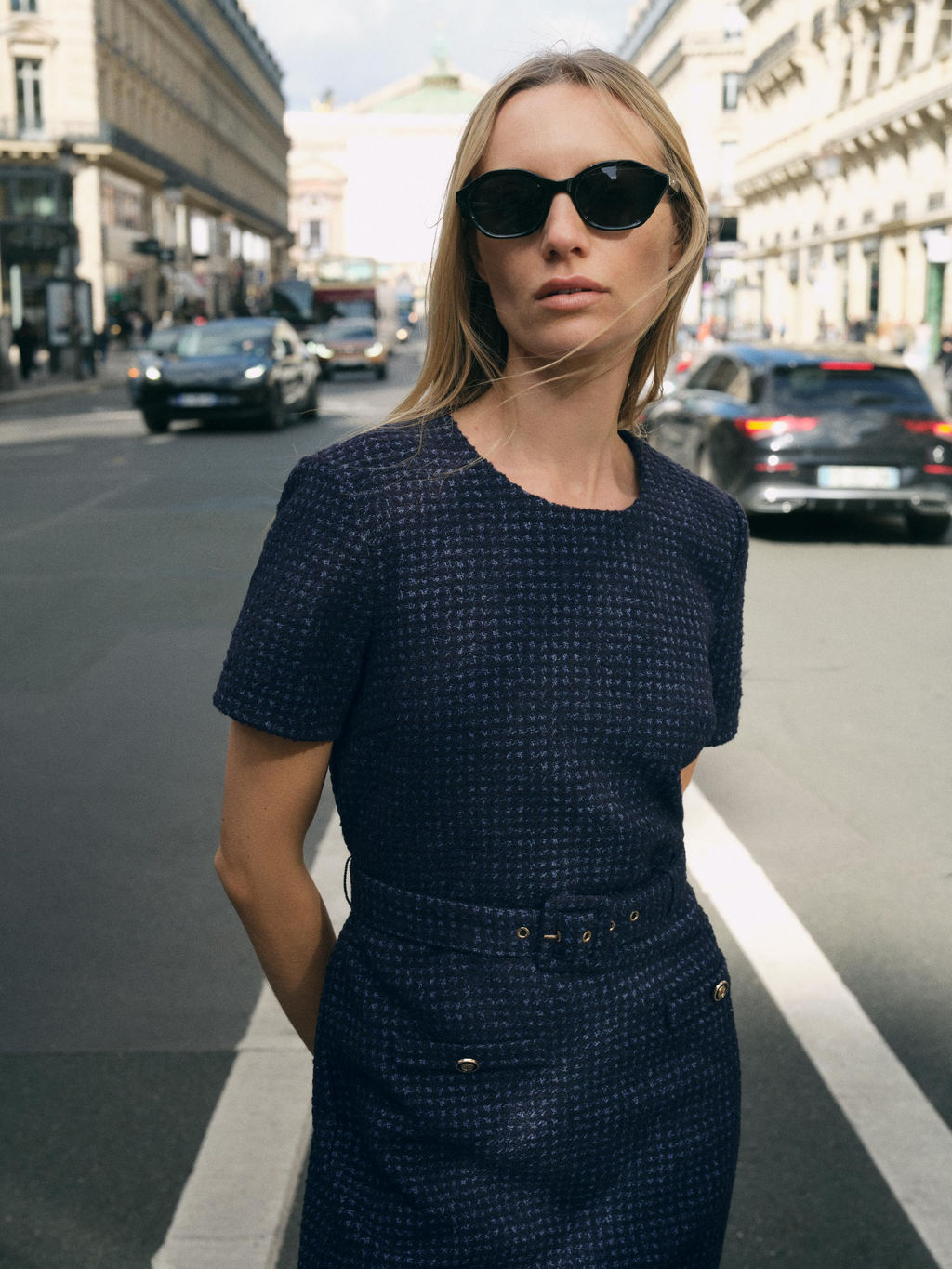 STRUCTURED DRESS WITH BELT - Zara фото 3