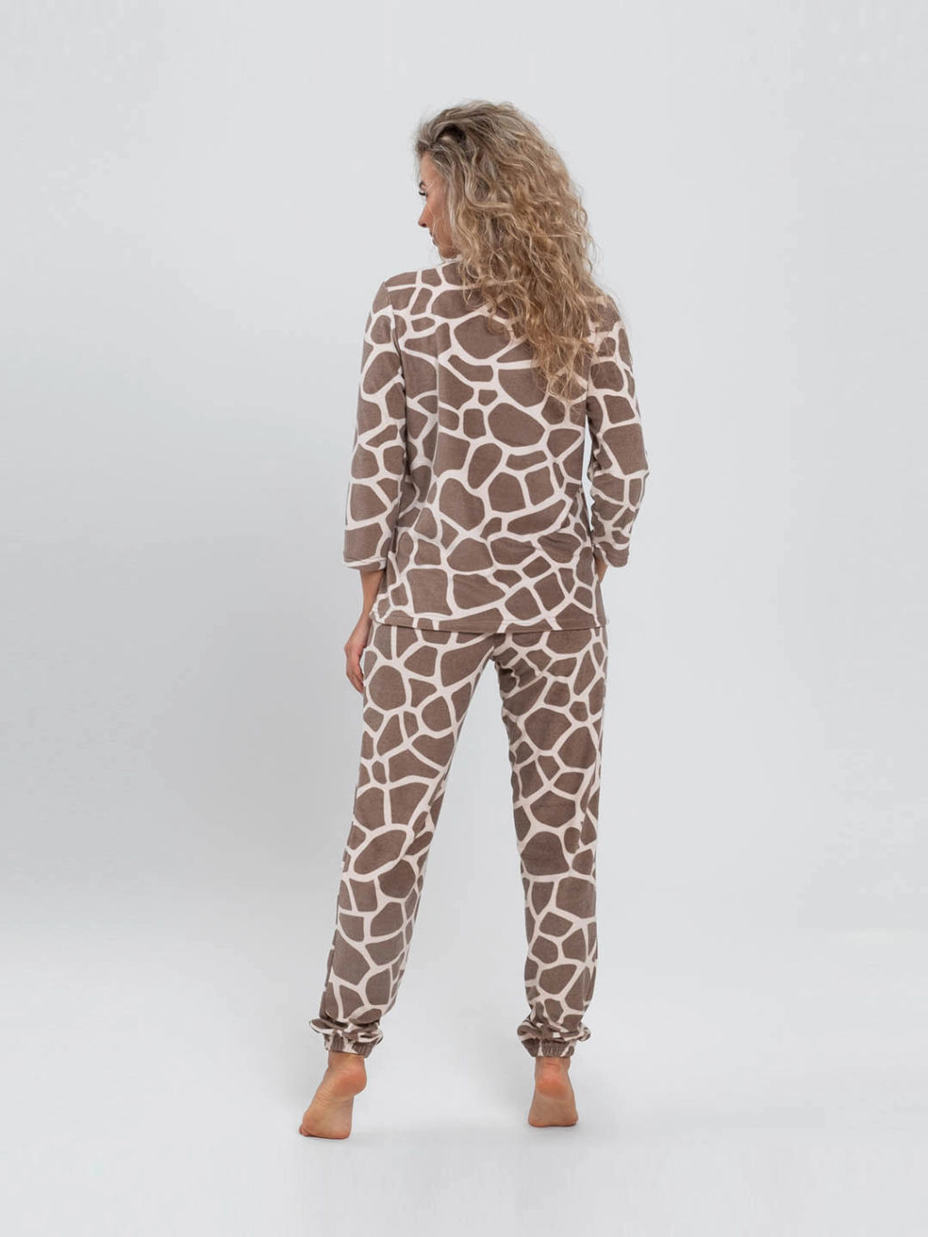 Костюм женский, цвет коричневый