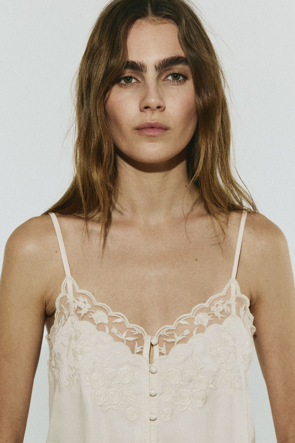 Top de viscosa con detalle bordado - H&m фото 4