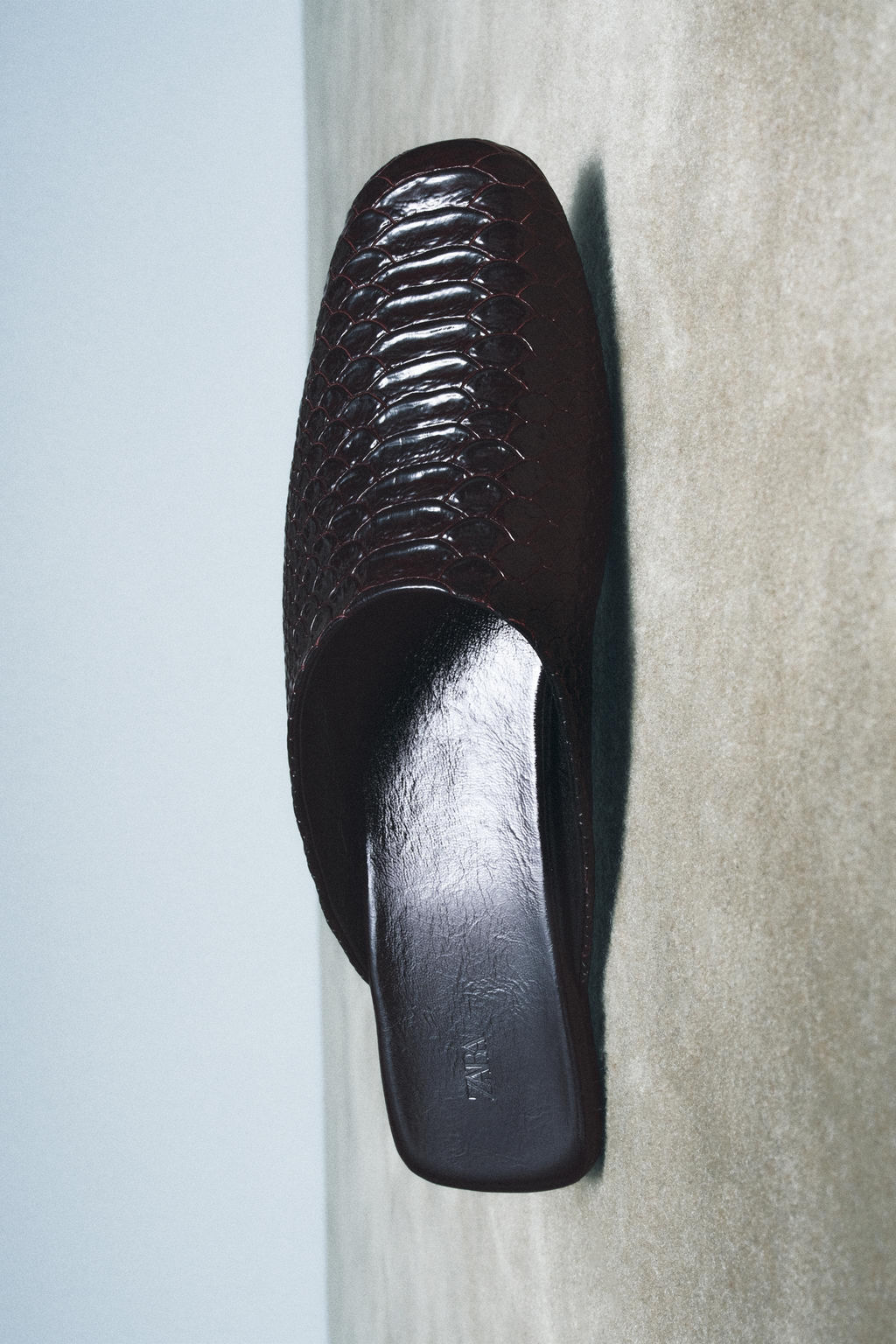 LIMITED EDITION LEATHER MULES - Zara фото 11