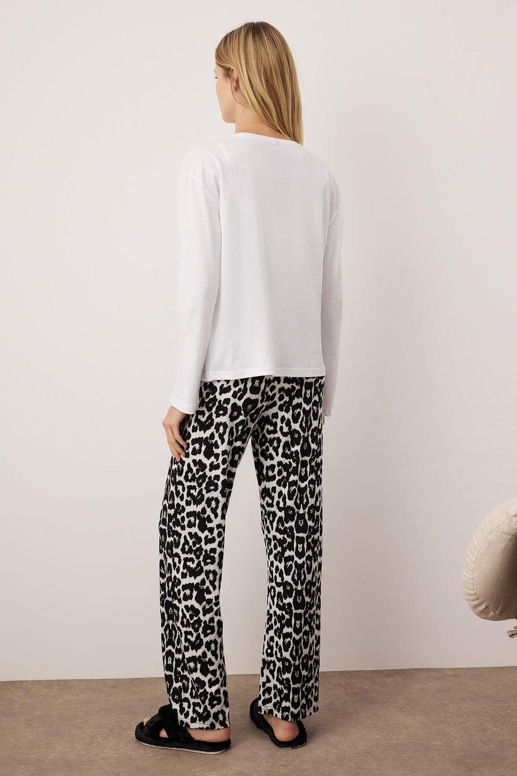 Trendyolmilla Siyah Leopar Desenli Orme Pijama Tak?m? THMAW25PT00100  фото 17