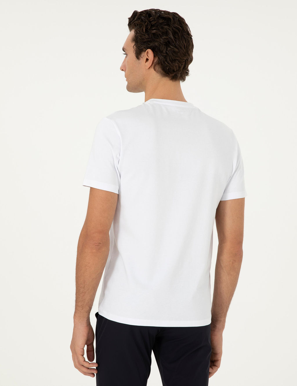 Белая стройная мата - Cacharel фото 5