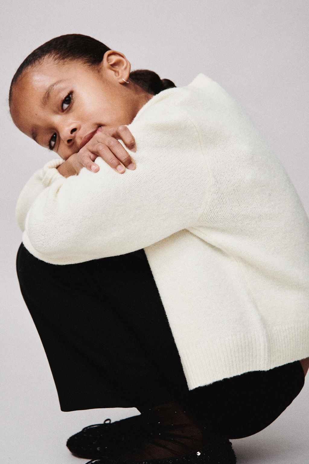 CARDIGAN WITH SATIN FLORAL BUTTONS - Zara фото 6