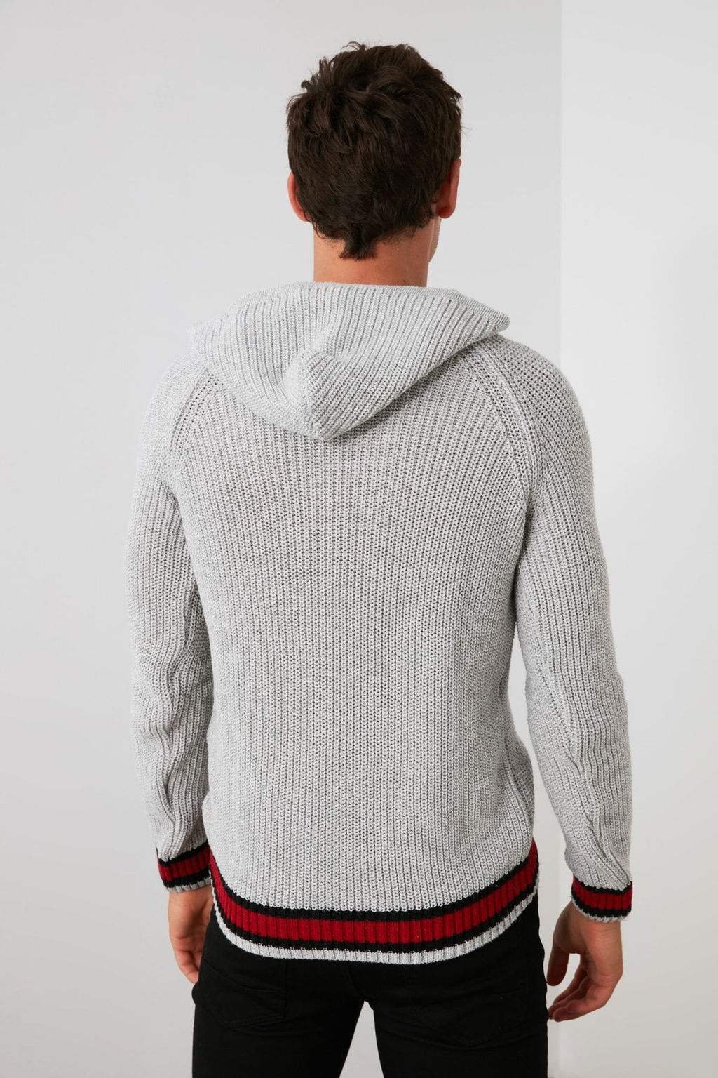 Gri Regular Yunlu Kapusonlu Duz Triko Kazak TMNAW21KZ0399