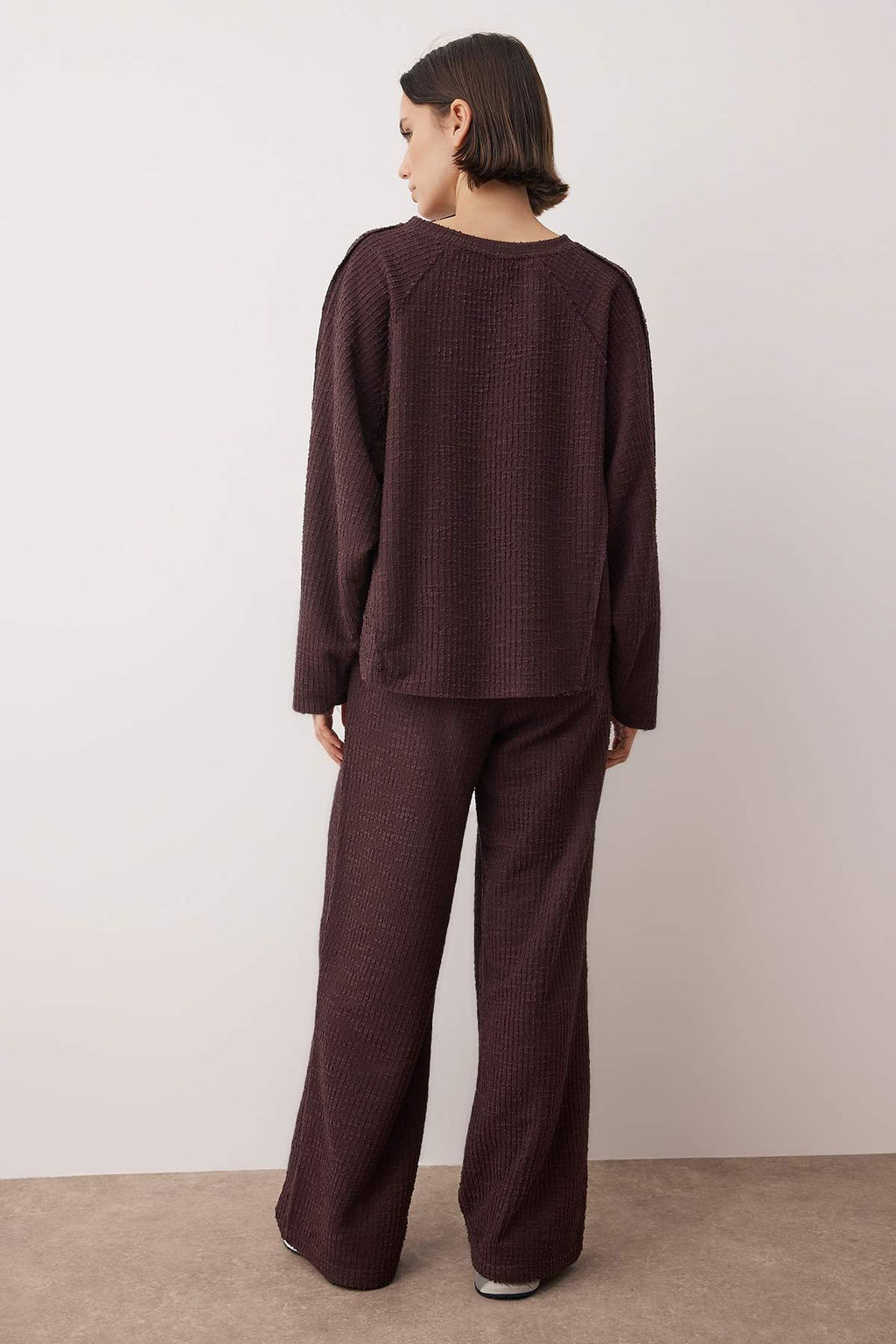 Kahverengi Dokulu Oversize/Genis Kal?p Esnek Orme Alt - Ust Tak?m TWOAW26AU00134 - Trendyolmilla фото 4