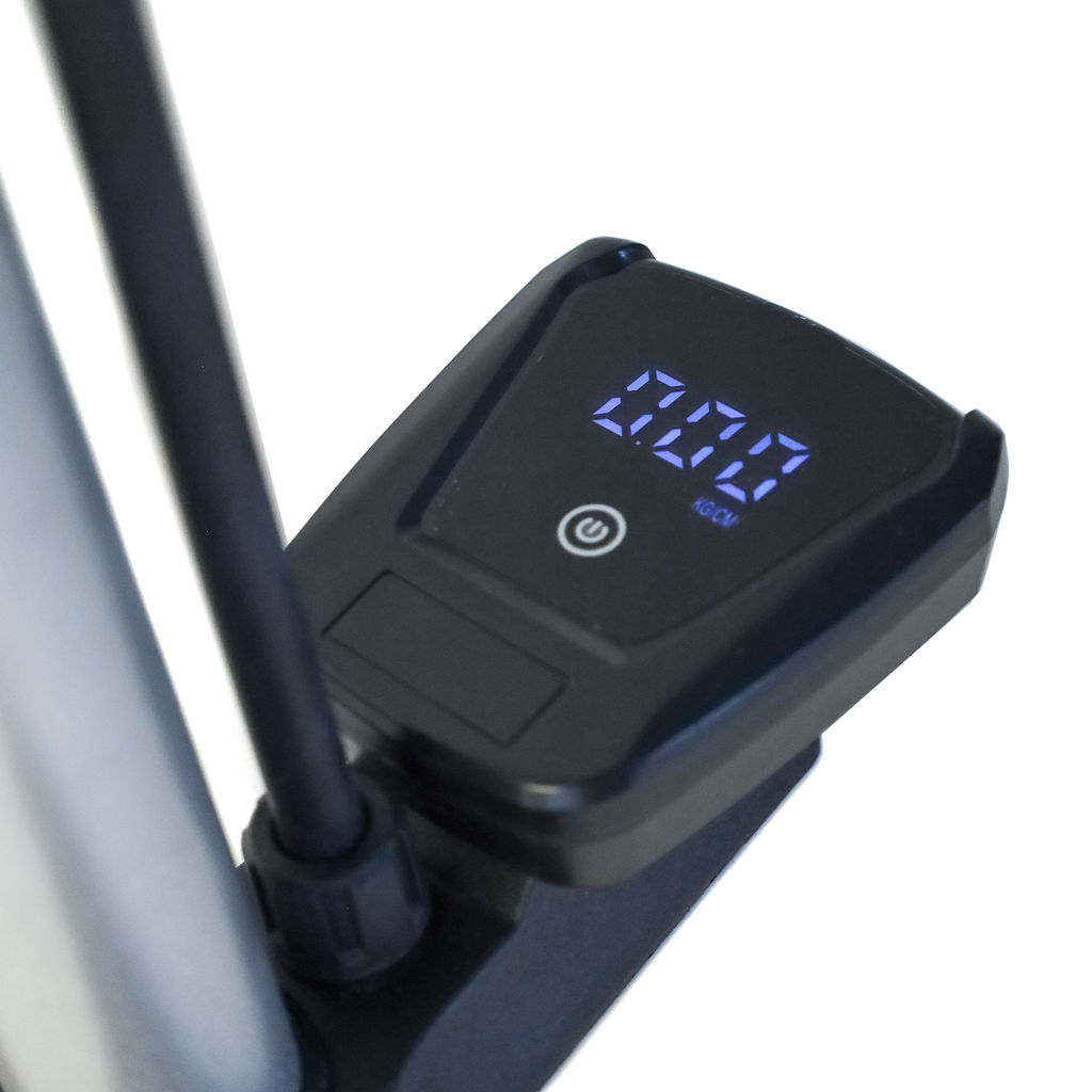 Насос напольный с электронным манометром COMIRON COMETA, стальной цилиндр, Presta-Schrader-Dunlop, 11 бар. /уп 10 - Галеонтрейд фото 18