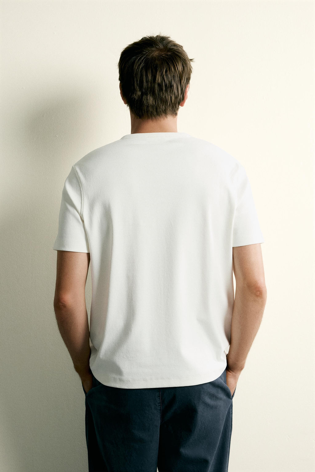CAMISETA REGULAR FIT CUELLO PANADERO / Blanco roto - Zara фото 3